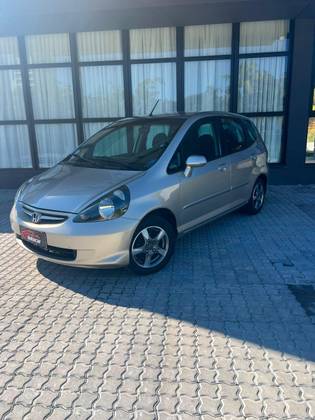HONDA FIT 1.4 LX 8V FLEX 4P MANUAL HONDA FIT 1.4 LX 8V FLEX 4P MANUAL